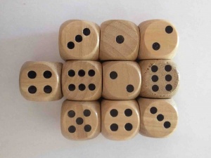 Set of 10 wooden dice