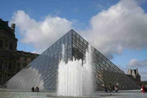 Louvre Pyramid 2