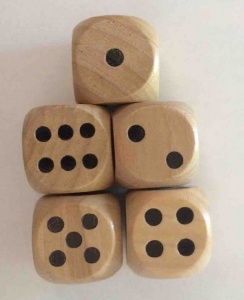 Set of 5 wooden dice